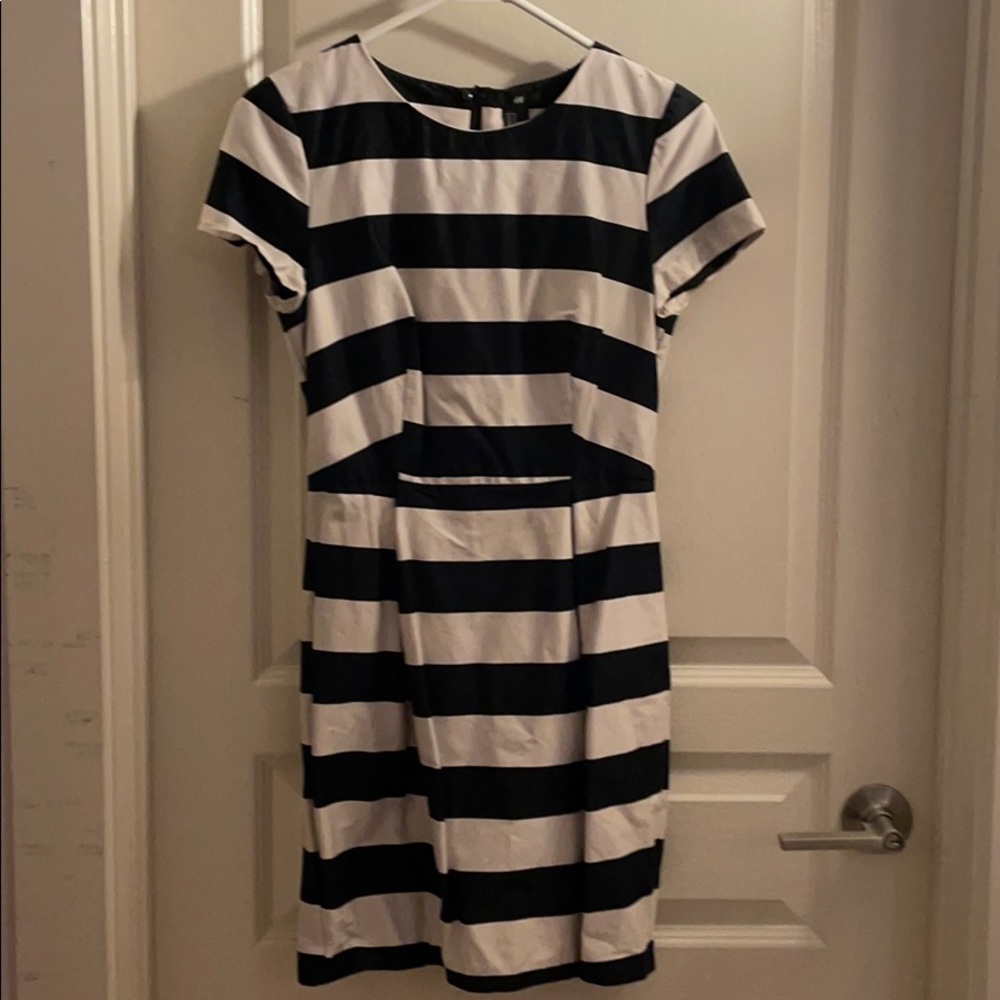 Black and white dress
